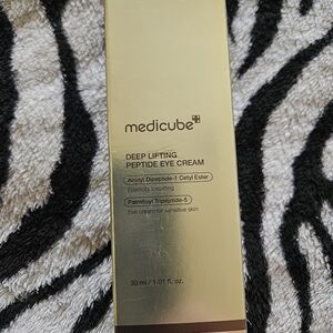 Medicube Deep Lifting Peptide Eye Cream
